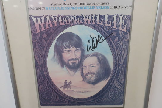 Signeret plakat "Mammas Don't Let Your Babies Grow Up To Be Cowboys" Waylon Jennings og Willie Nelson