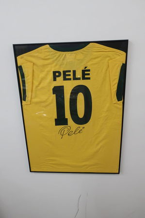 Signeret trøje "Pelé"