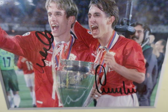 Signeret billede "Phil & Gary Neville"