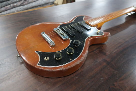 El-guitar GIBSON S-1