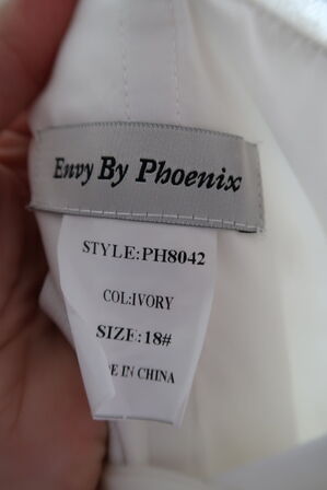 Brudekjole PHEONIX GOWNS str.: 18/48