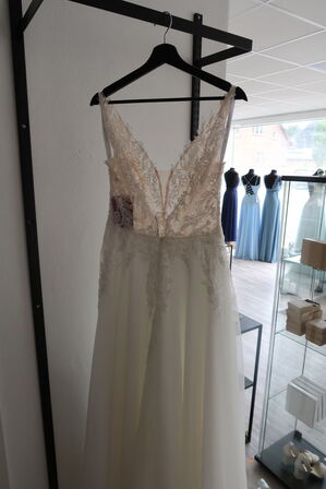 Brudekjole ANNA SPOSA str.: