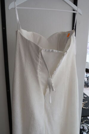 Brudekjole BIANCO EVENTO str.: 46/3XL