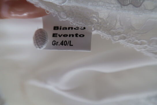 Brudekjole BIANCO EVENTO str.: 40/L