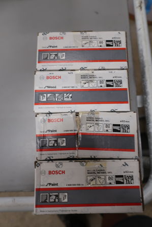 200 stk. slibepapir trekant K80 93mm. BOSCH 