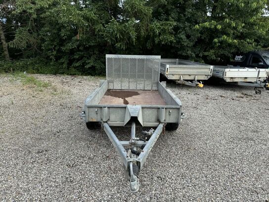 Maskintrailer, Variant 2002M1 2000 kg