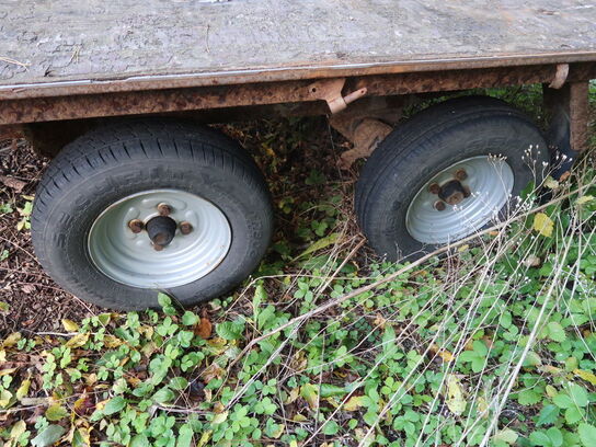 Trailer uden sider (nr. plade medfølger ikke)