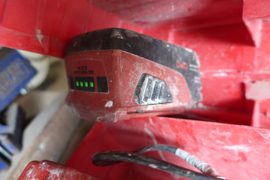 Batteri og lader HILTI