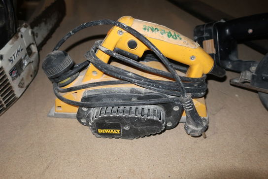 Elhøvl DEWALT DW680-QS