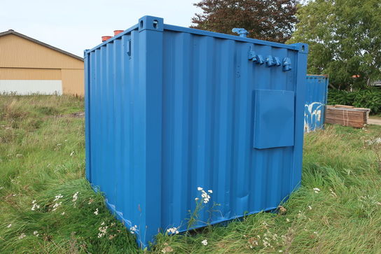 8' container med olietank