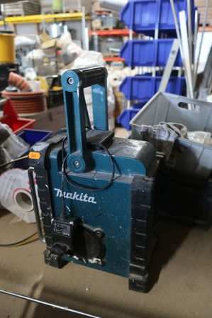 Arbejdsradio MAKITA BMR100