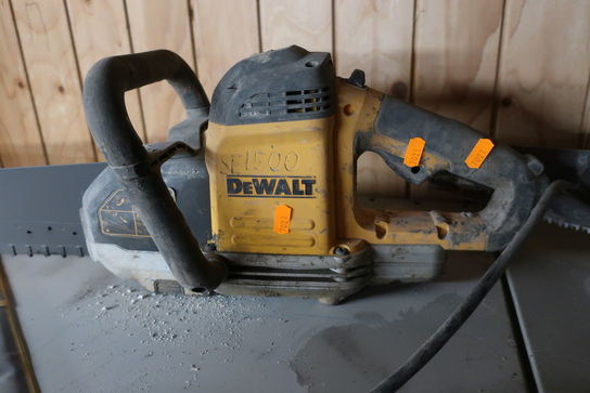 Alligatorsav DEWALT DWE397-QS