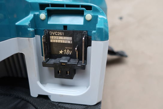 Rygstøvsuger MAKITA DVC261