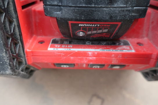 Arbejdslampe MILWAUKEE M18 AL med batteri