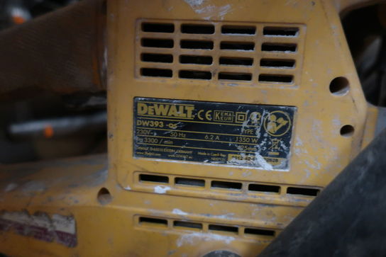 Alligatorsav DEWALT DWE393-QS