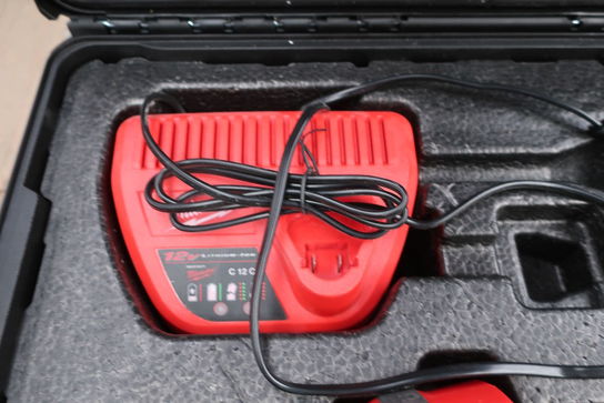 Akku arbejdslampe MILWAUKEE M12 T LED med batteri og lader