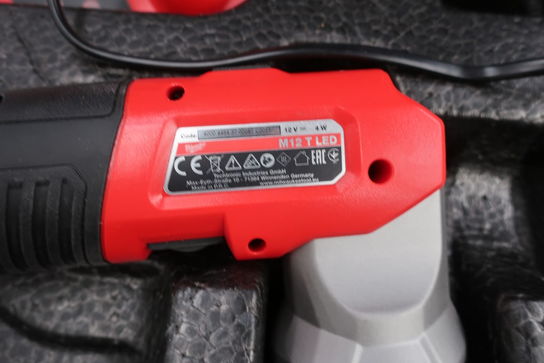 Akku arbejdslampe MILWAUKEE M12 T LED med batteri og lader