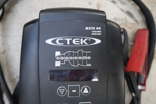 CTEK MXTS40 8-trins Lader 12/24V 40/20A