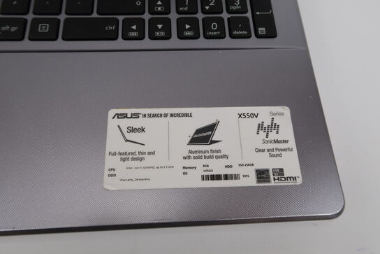 Asus X550V i5-6300HQ  - OBS INGEN LADER