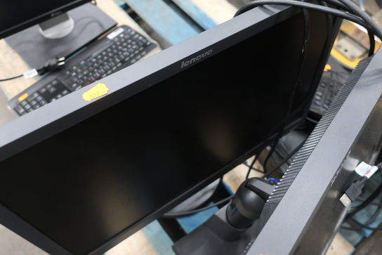 Computer LENOVO thinkcentre M710s samt tastatur, mus og 2 stk. monitors