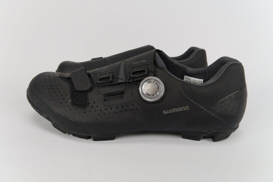 Shimano XC501 cykelsko - Sort - Str. 45