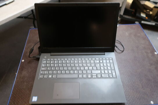 Laptop LENOVO ThinkPad V130-15IKB