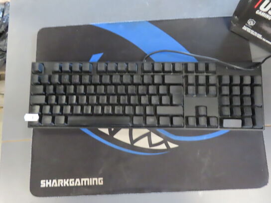 Gaming PC med Skærmog tastetur (SHARK GAMING)