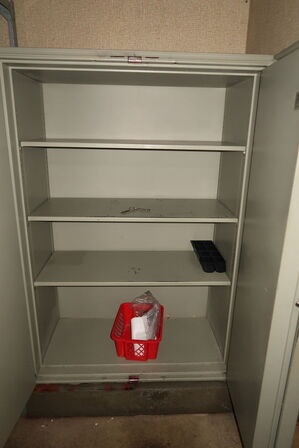 Pengeskab, Kovona 