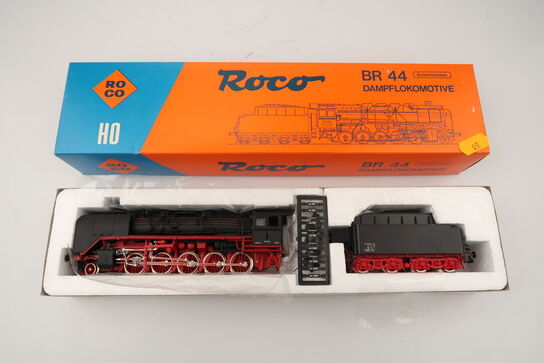 Model lokomotiv ROCO BR 44