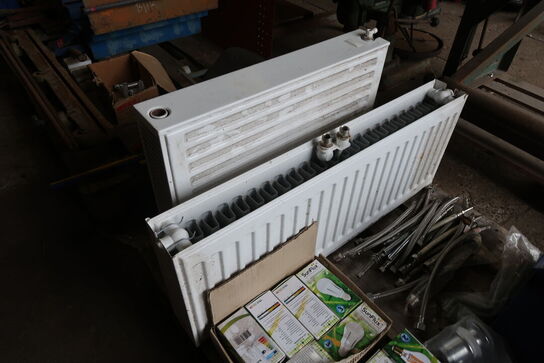 Diverse radiator, fittings, pærer m.m.  MOMSFRI