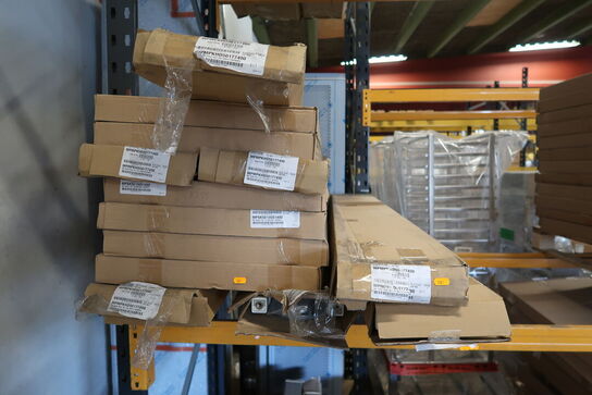 Stort parti CAMBRO hylder og stiger
