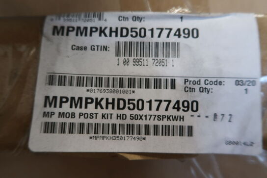 Stort parti CAMBRO hylder og stiger