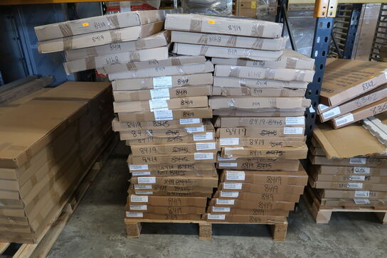 Stort parti CAMBRO hylder og stiger