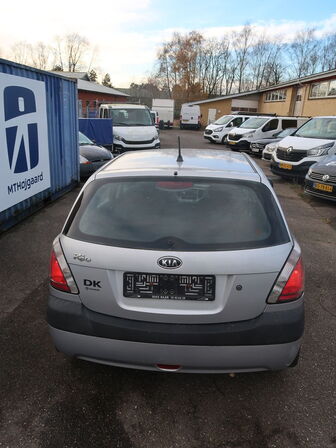 Kia Rio 1,4 årg. 2007