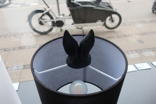 2 stk. bordlampe LUMEGA HOME Rabbit Black and white