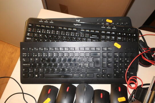 Tastatur, mus heatset m.m.