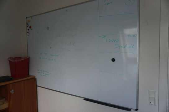 2 stk. whiteboards