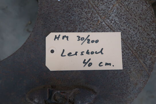 Lerskovl 30 cm. 