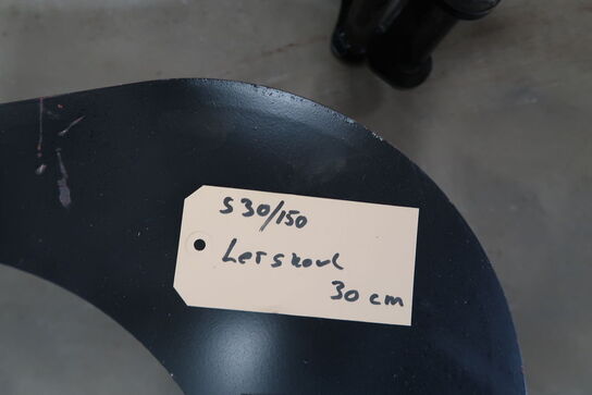 Lerskovl 30 cm. 