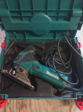 Makita stiksav 4351ct