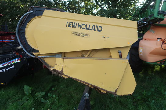 Mejetærsker NEW HOLLAND TX66 m. skærebord