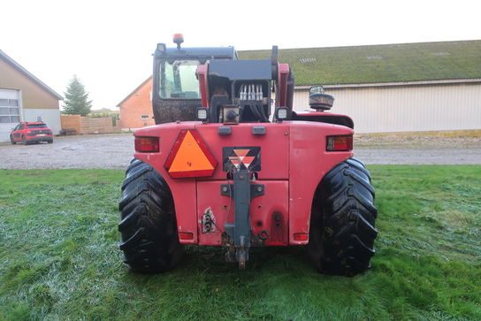 Teleskoplæsser MASSEY FERGUSON MF8947