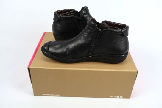 Støvle i skin Sort Relaxshoe 26702 - Str. 38