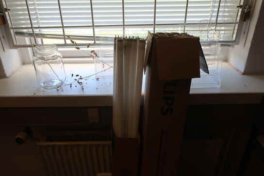 Disk CUBE med indhold m.v.