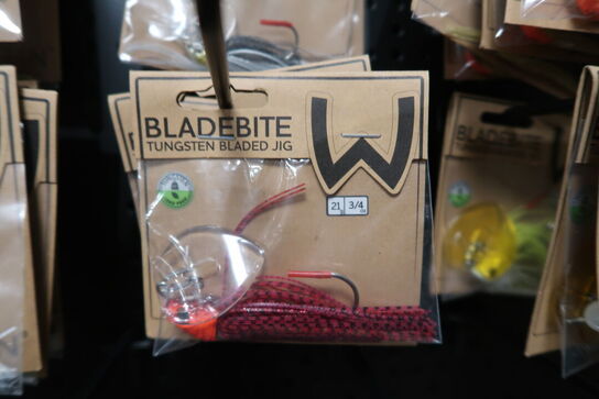 Ca. 42 pk. BladeBite Tungsten Bladed Jig