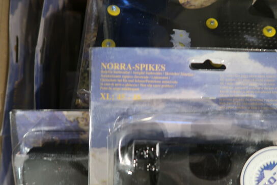 Ca. 30 pk. Norra Spikes Str XL 45-48