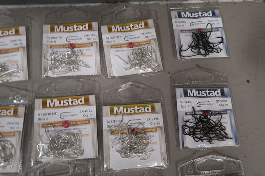 26 pk. Mustad Signature fly hook