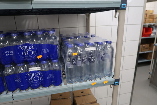 Div. Kildevand AQUADOR, juice CAPRI-SUN