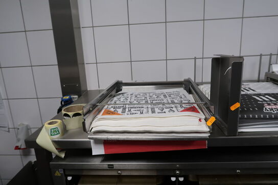 3 stk. stativer med papir