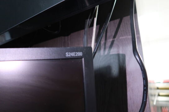 3 stk. computerskærme SAMSUNG S24E200 m.fl. med betjeningspanel